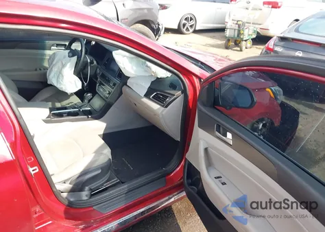 2016 Hyundai Sonata Sport z USA, uszkodzony, nr VIN 5NPE34AF9GH429142